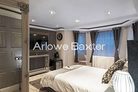 Hackney Suites - En-suite rooms & amenities