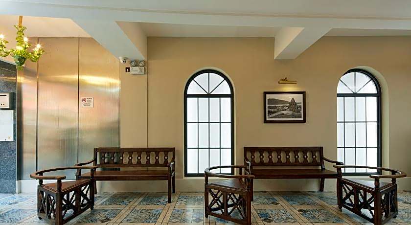 Ole Tai Sam Un Hotel