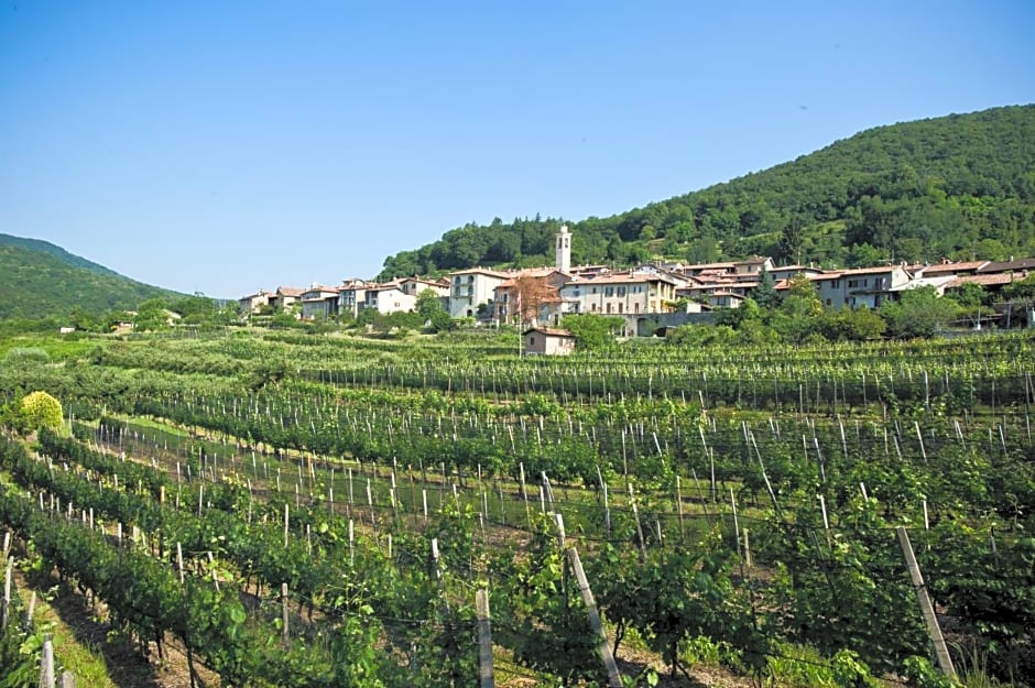 Charming B&B and Osteria La Crisalide