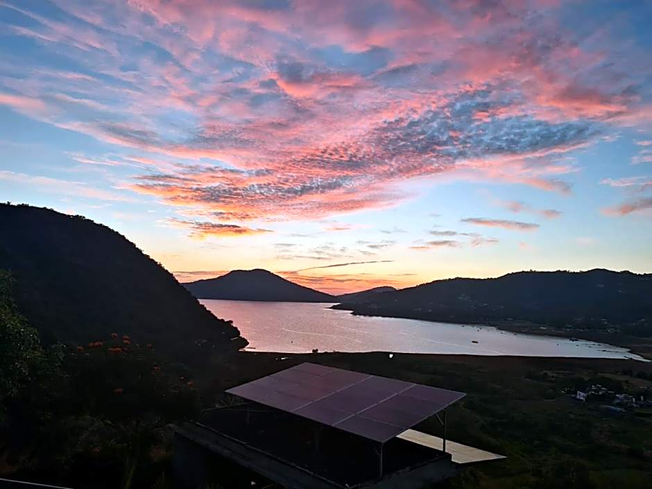 Espectacular Casa Premiada, Alberca y Vista a Lago