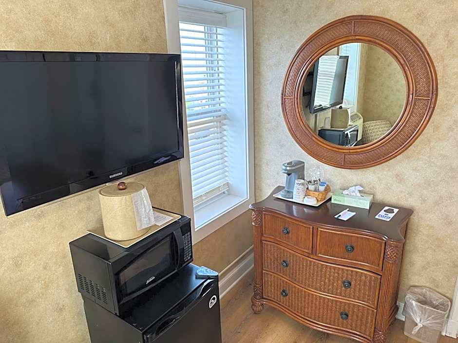 Island House Historic Vacation Rentals
