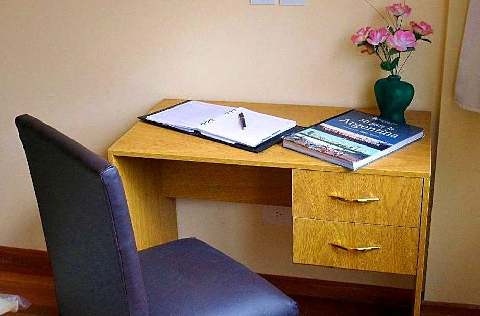 Juramento de Lealtad Townhouse Hotel