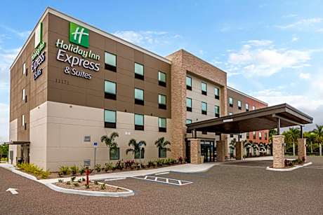 Holiday Inn Express & Suites Ft Myers Beach-Sanibel Gateway By IHG