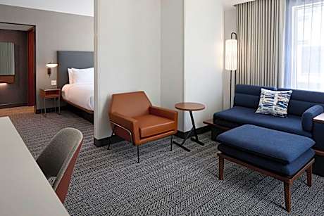 Executive, Guest room, 1 King, Sofa bed