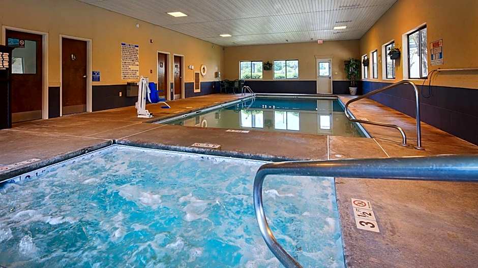 Best Western Inn And Suites Of Macon