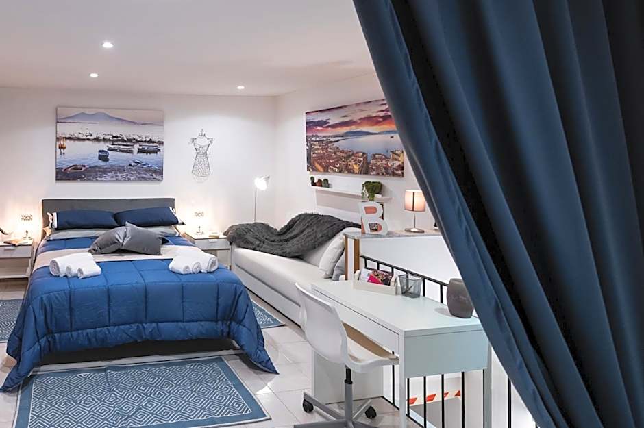 Yes I Know My Room - Magica Napoli