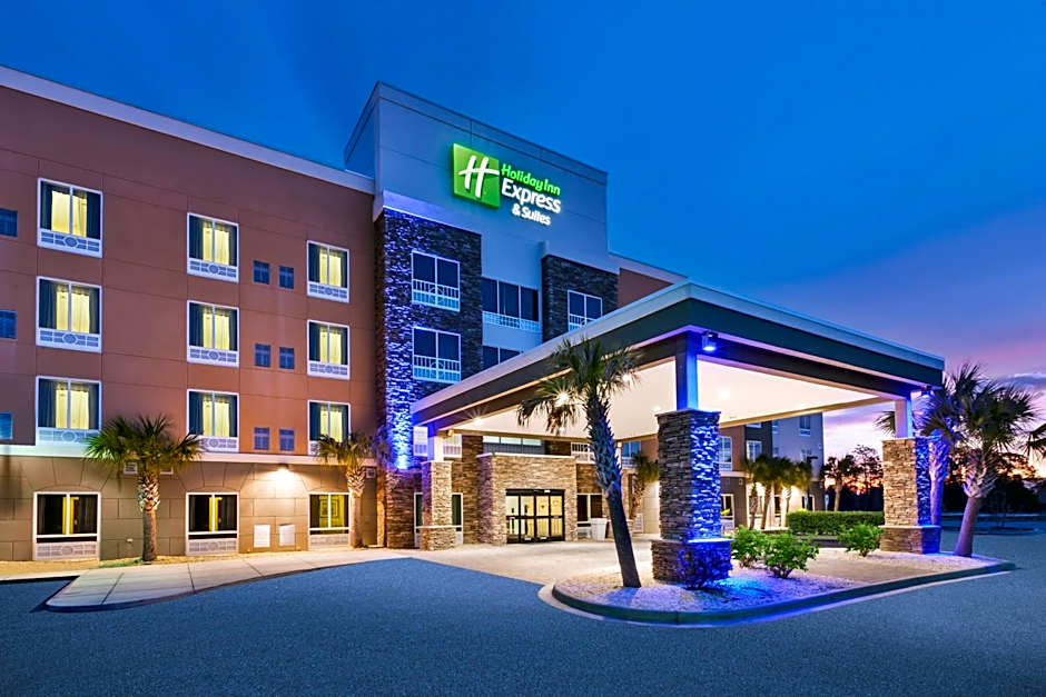 Holiday Inn Express & Suites Southport - Oak Island Area By IHG