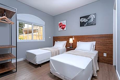 Twin Room with Private Bathroom