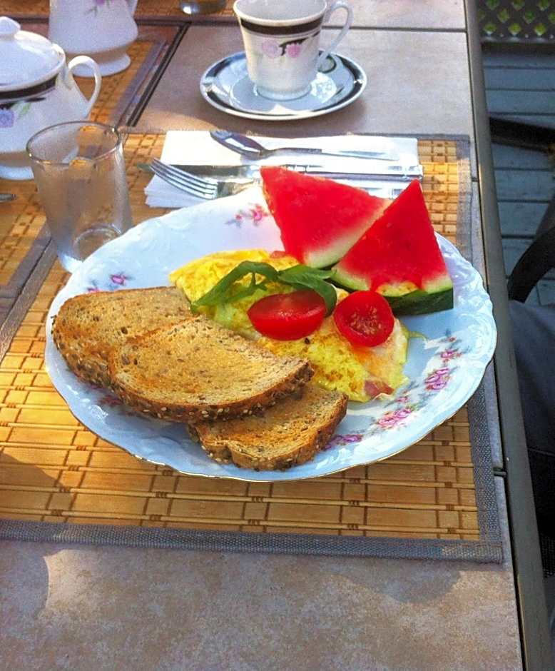 Sir Isaac Brock B&B Luxury Suites