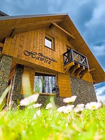 Bieszczadzka Hawira - Domki w Centrum przy Jeziorze z Widokiem dla Rodzin