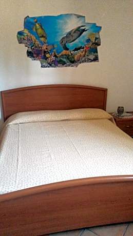 Deluxe Room (2 Adults + 1 Child)