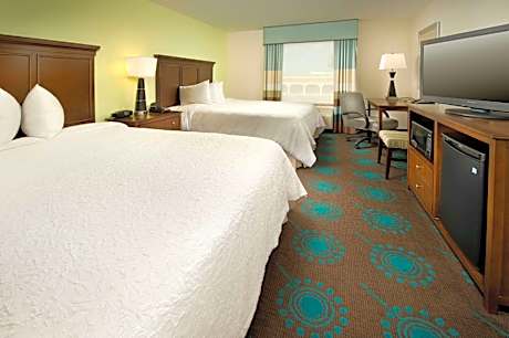 2 Queen Beds Nonsmoking