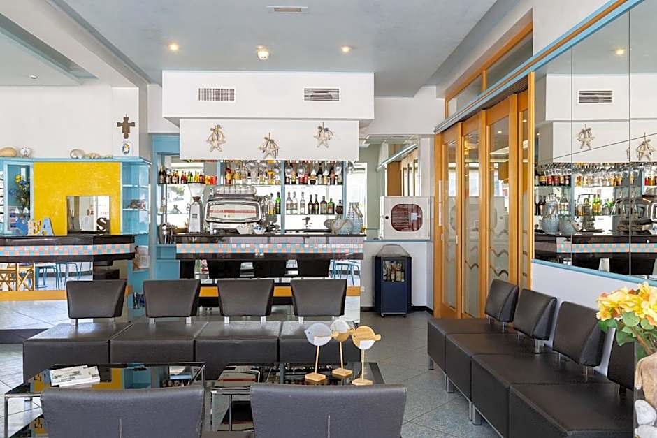 Hotel Caprice B&B - in centro a Riccione