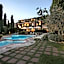 Relais Santa Chiara Hotel