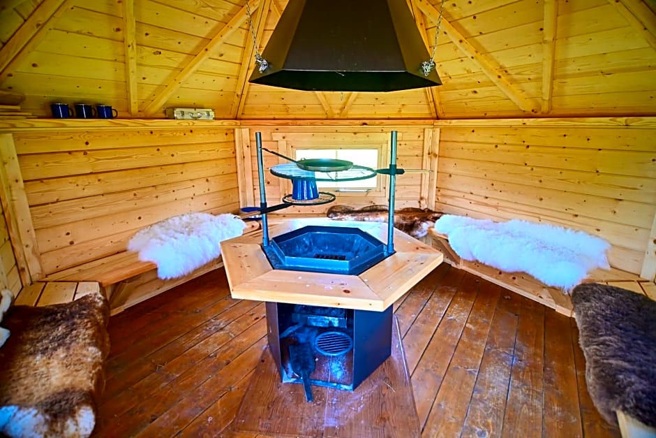 Willa Mycyny oraz domki