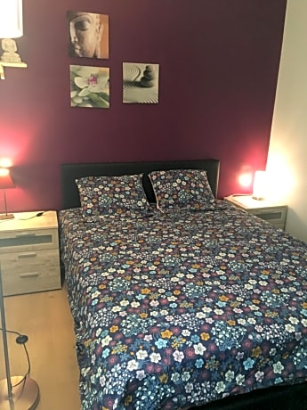 Standard Double Room with Shared Bathroom