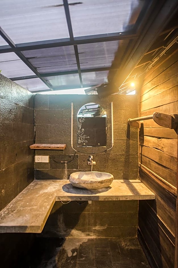 Tropical Canggu Hostel