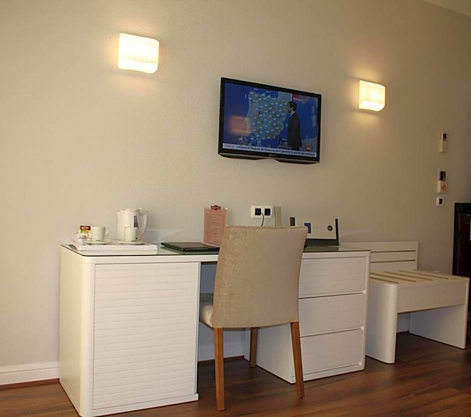 Las Rocas Playa Hotel