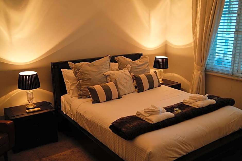 Manly Waves Studios & Apartments