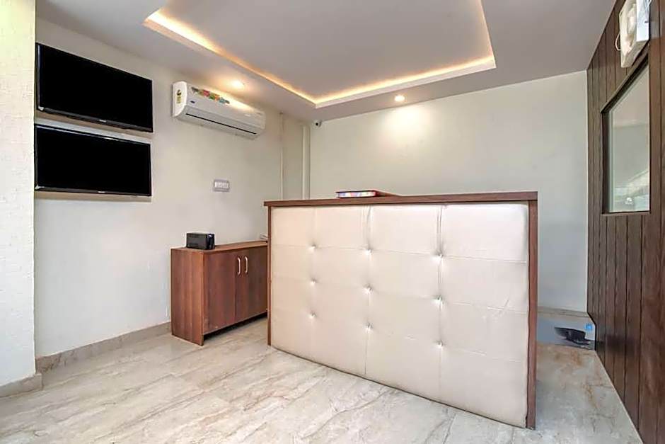 Apple Pie By OYO Rooms – Noida, DC