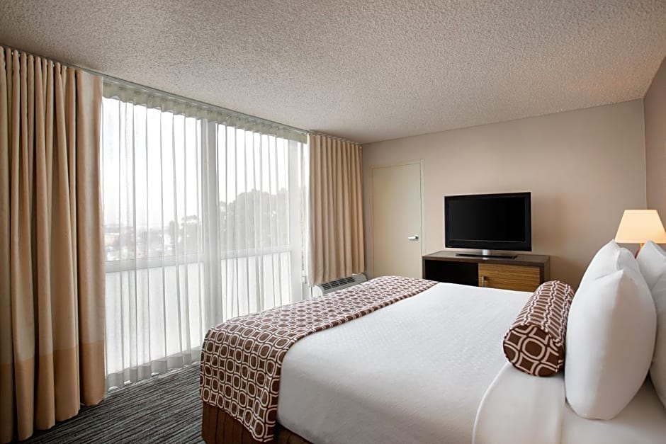 Crowne Plaza San Francisco Airport, an IHG Hotel