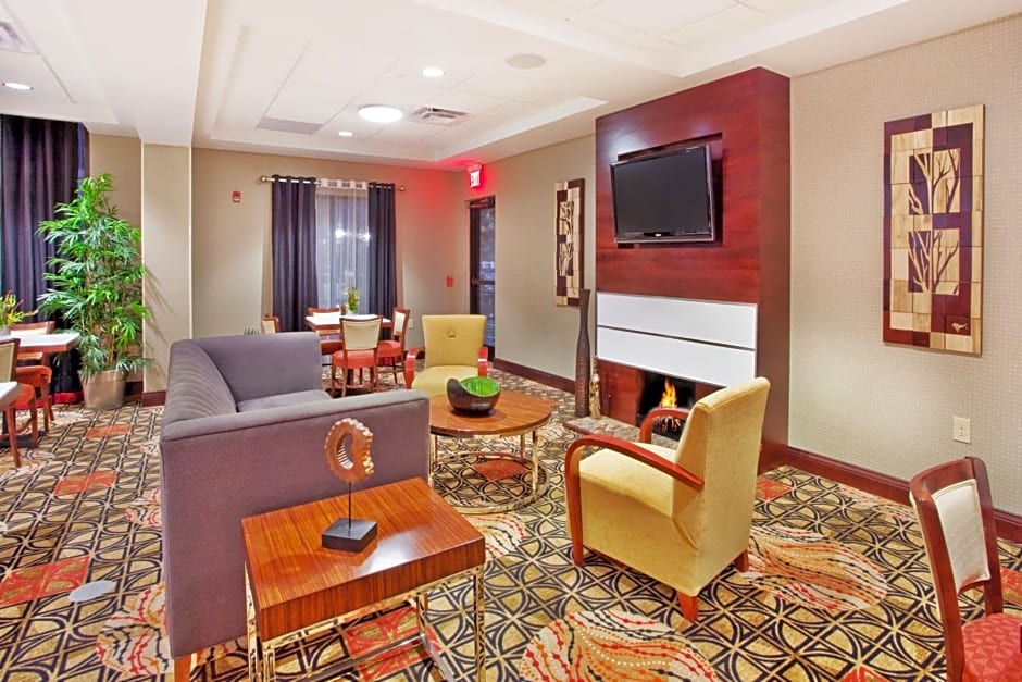 Holiday Inn Express Hotel & Suites Atlanta-Cumming By IHG