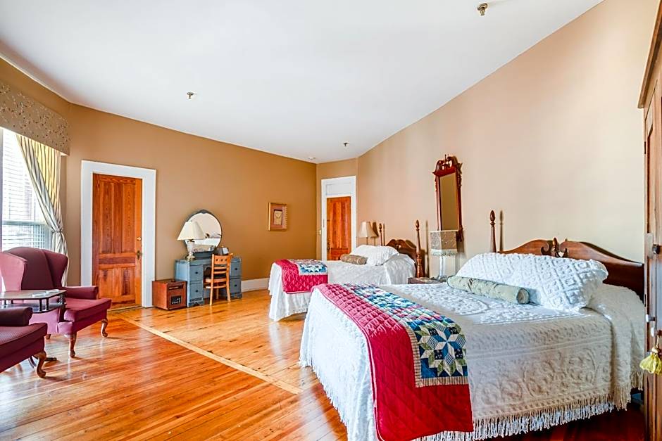 The Belmont Inn by OYO