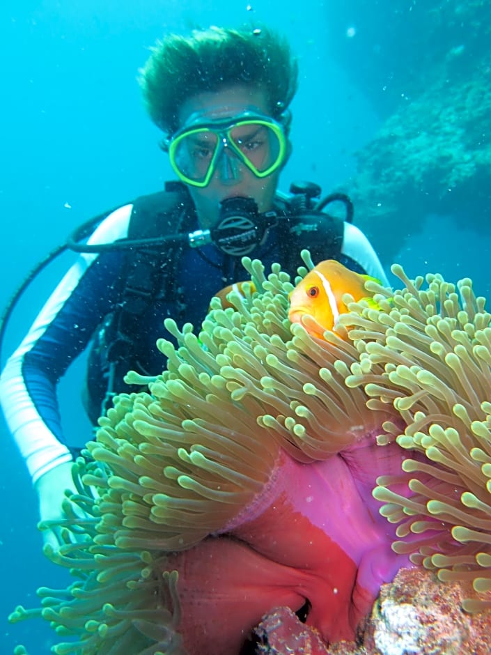 Adaaran Select Meedhupparu