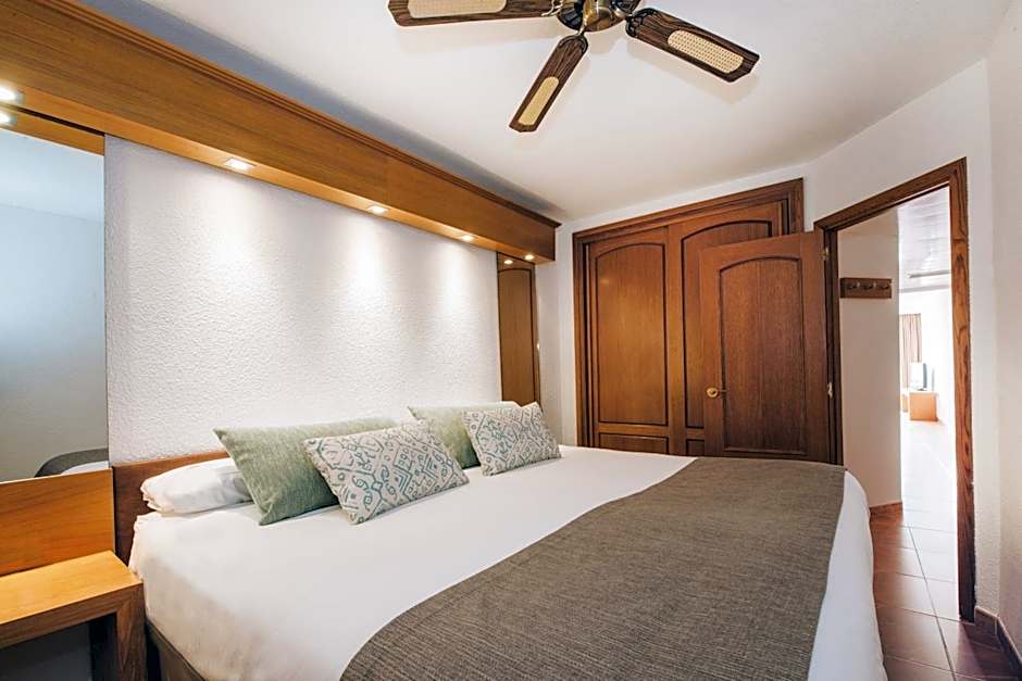 Iberostar Jardin del Sol Suites - Adults Only