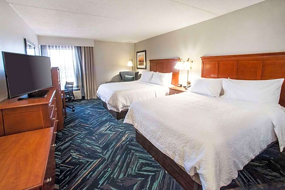 Hampton Inn By Hilton Louisville North/Clarksville