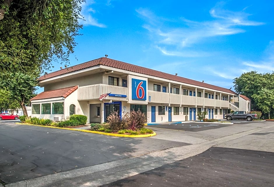 Motel 6-Petaluma, CA