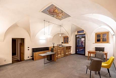 Curt di Clement Eco Mobility Hotel
