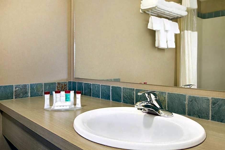 Ramada by Wyndham Nanaimo