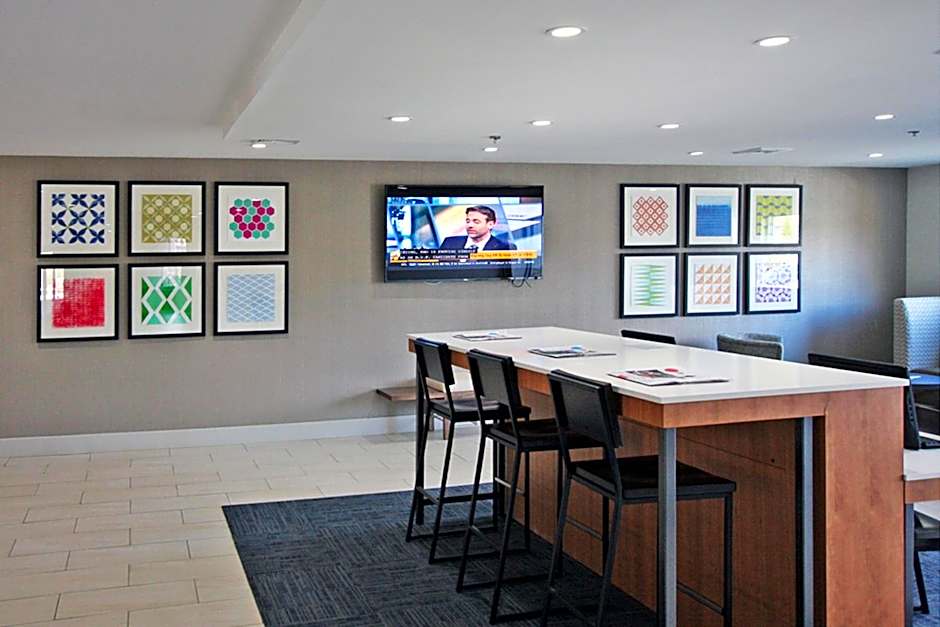 Holiday Inn Express Branford-New Haven By IHG