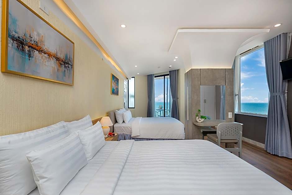 One Season Boutique Hotel Vung Tau - Beachfront