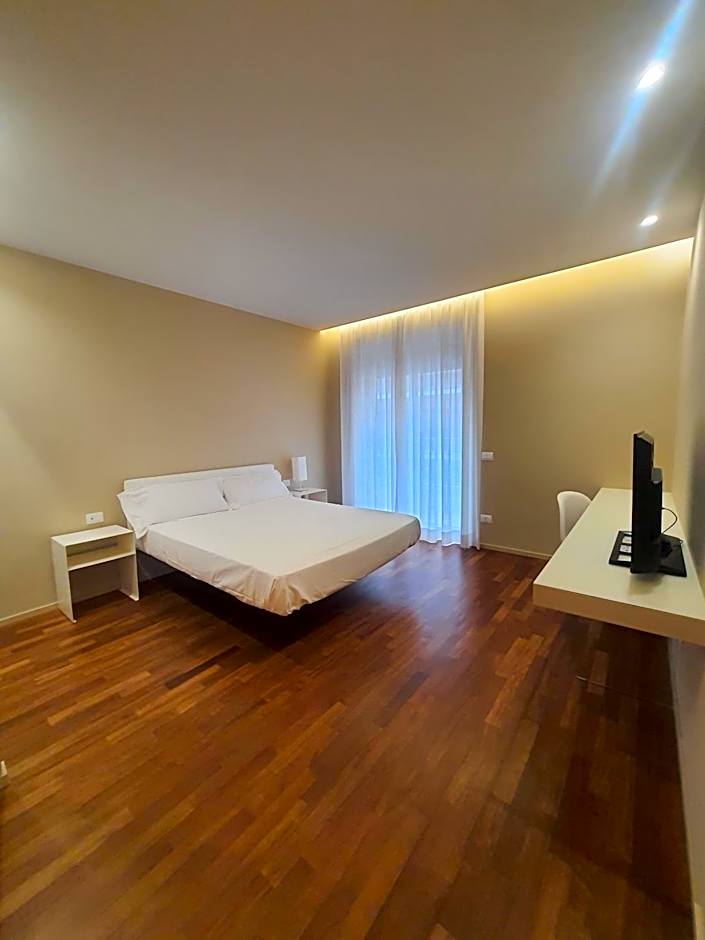 Home 15 Residence Hotel