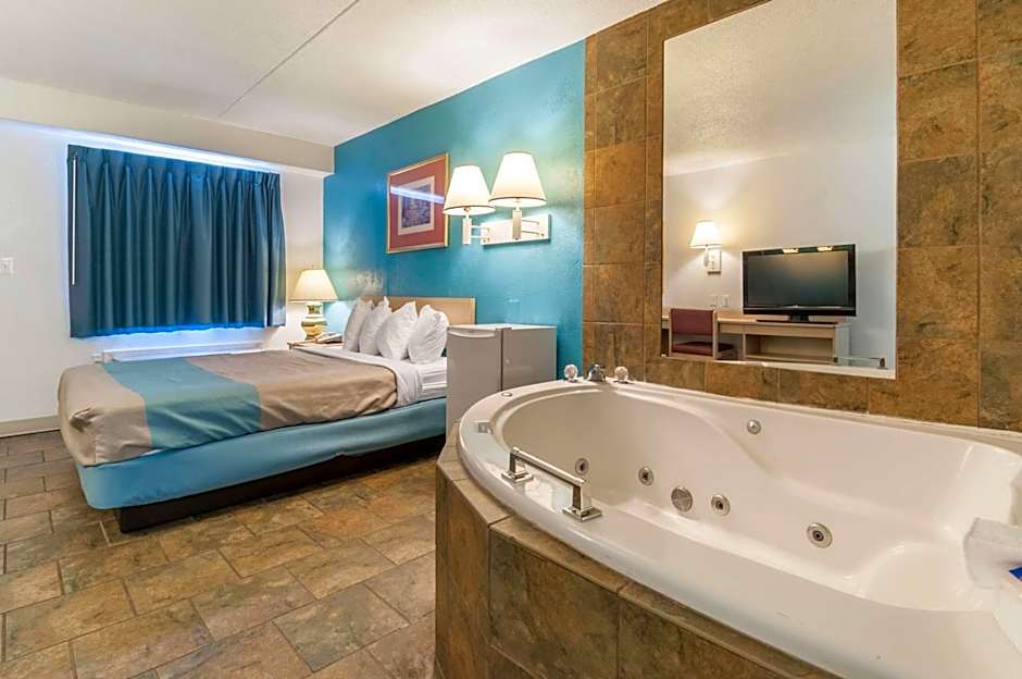Motel 6-Farmington Hills, MI - Northwest - Farmington Hills