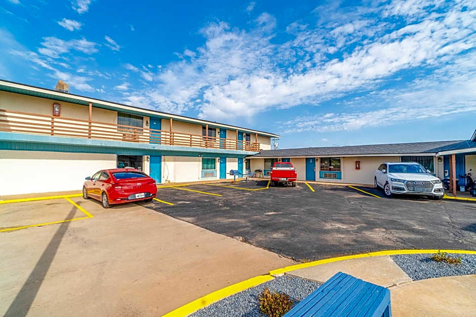 Budget Inn by OYO Frederick US-183