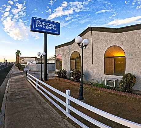 Rodeway Inn & Suites Ridgecrest