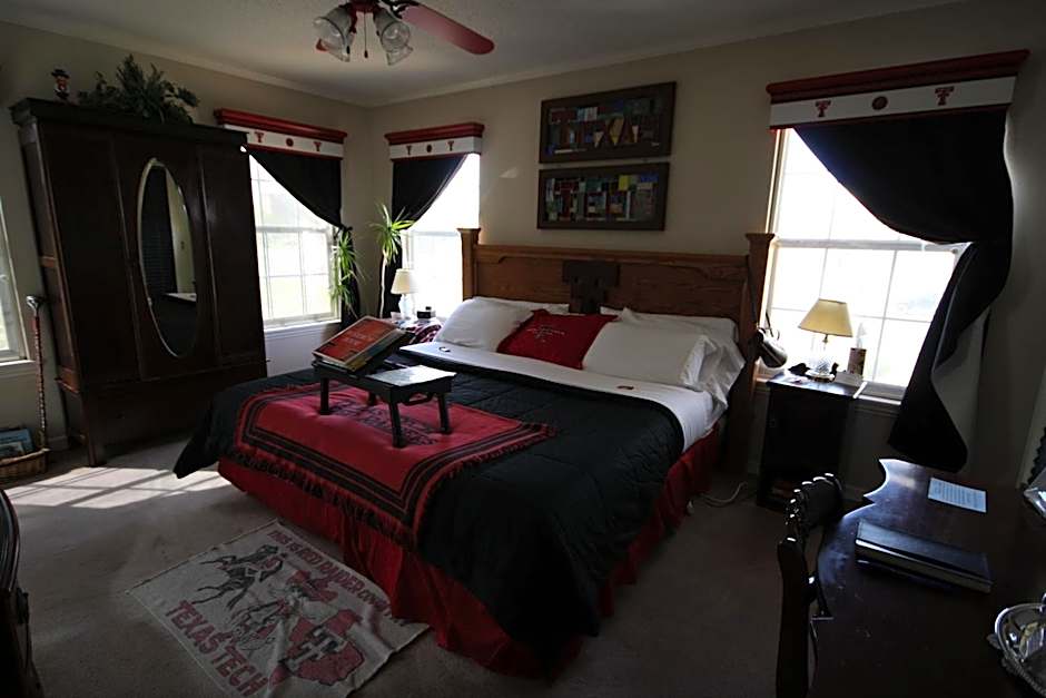 Woodrow House Bed & Breakfast