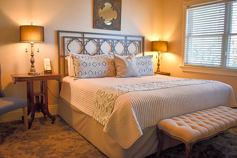 McCall House Boutique Hotel