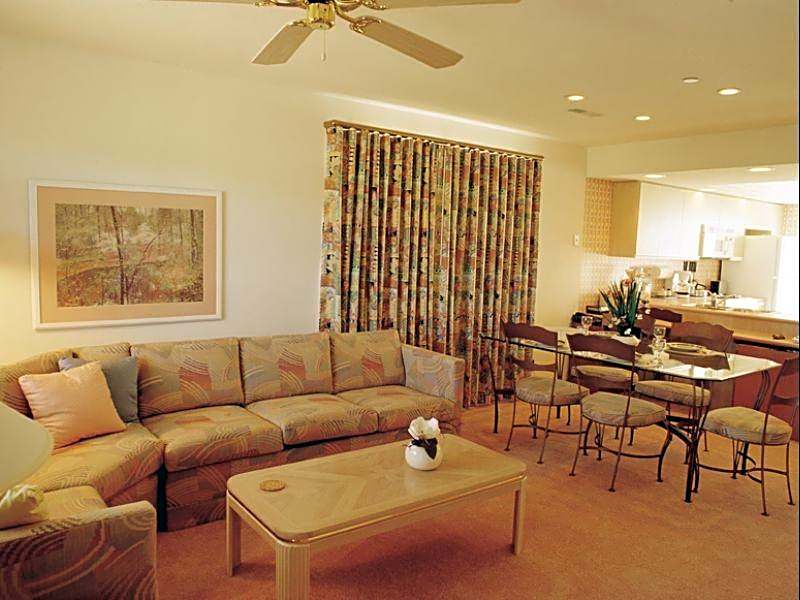 Wyndham Branson at The Falls