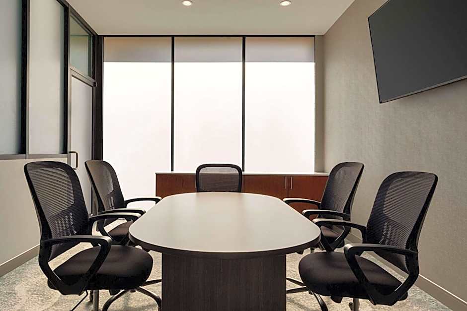 Wyndham Garden Atlanta Airport