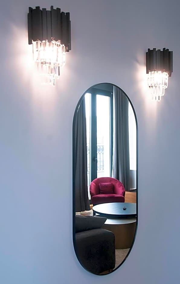 H41 Luxury Suites