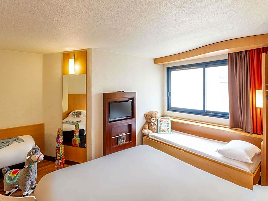 ibis Paris 17 Clichy-Batignolles Hotel