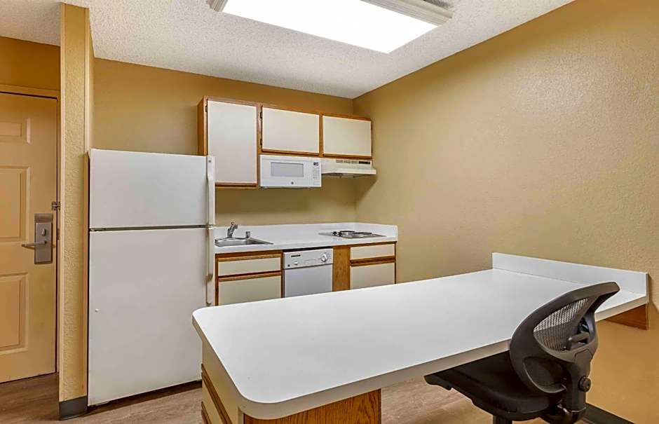 Extended Stay America Select Suites - Providence - Airport