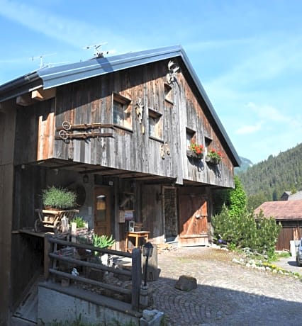 Cianbolpin Guesthouse