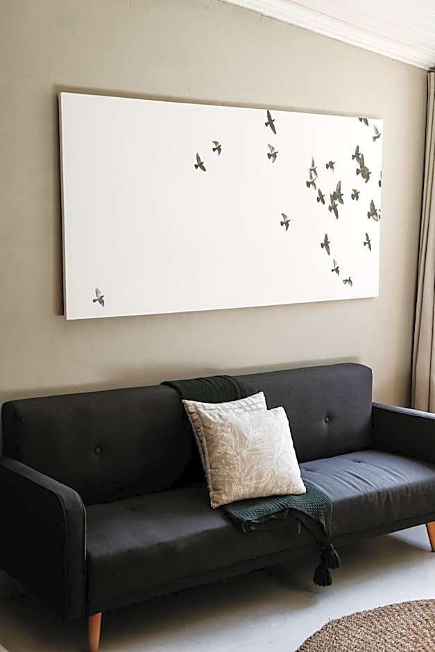 Lighthouse Guesthouse & Cafe