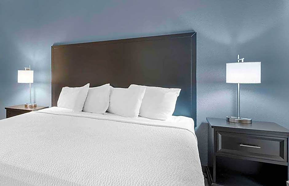 Extended Stay America Suites - Indianapolis - Airport - W. Southern Ave.