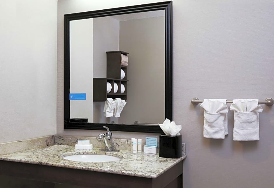 Hampton Inn By Hilton & Suites Temecula